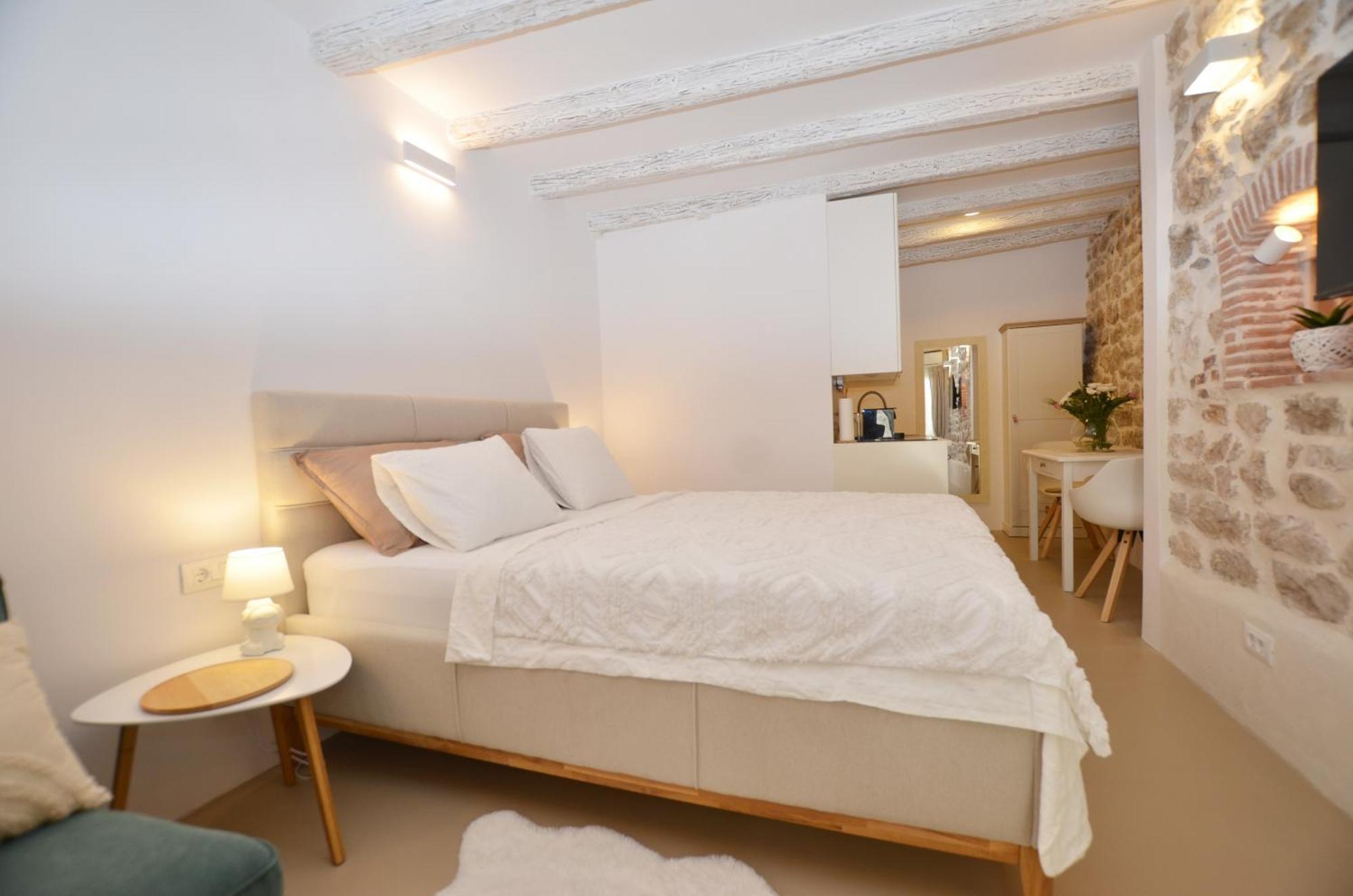 Apartment Al Pozzo Rovinj Bagian luar foto